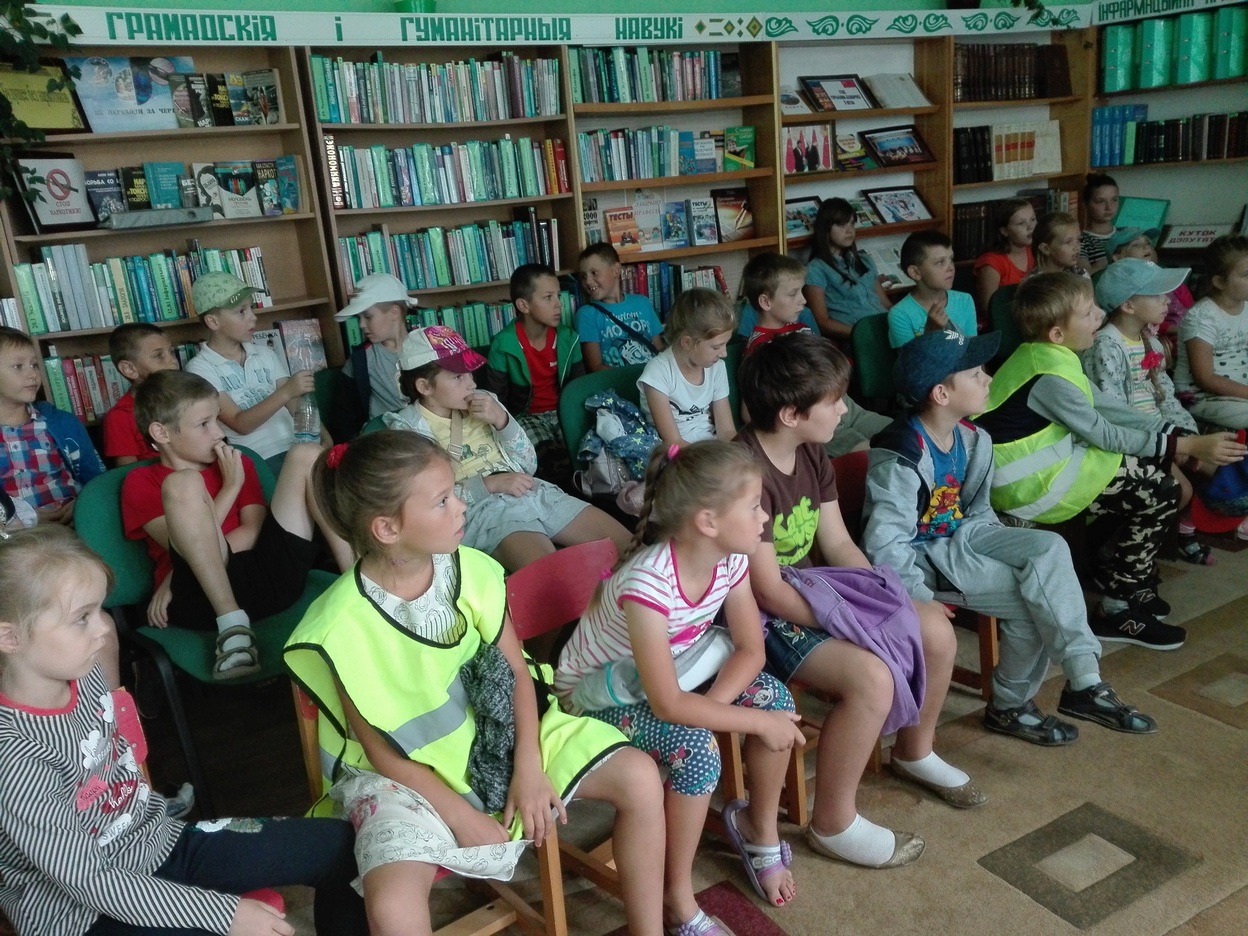 Юбілей пісьменніка ў бібліятэцы (1)